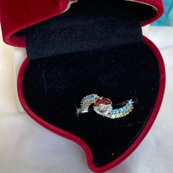 Pokemon Jewelry - Pokémon Pokeball Trainer Ring